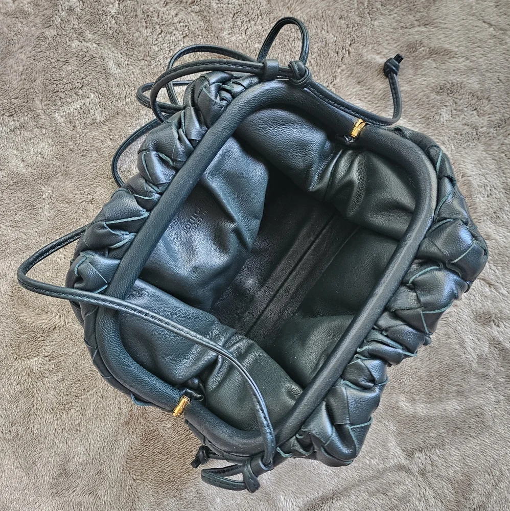 NWT Bottega Veneta Mini Pouch Intrecciato Inkwell/Deep Green Leather Crossbody